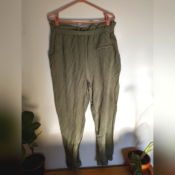 Zara High Waist Kaki Pants - Picture 2 of 3